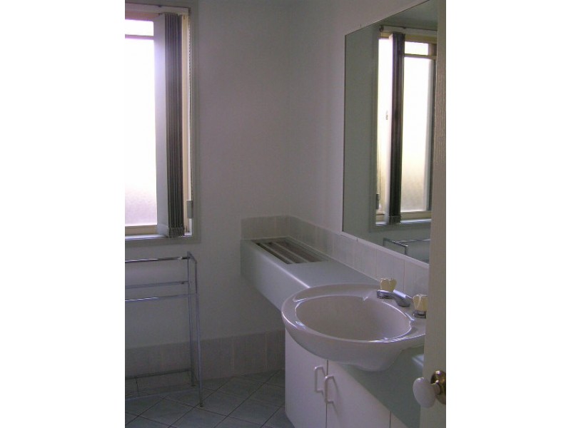 121 Golden avenue, Calamvale QLD 4116