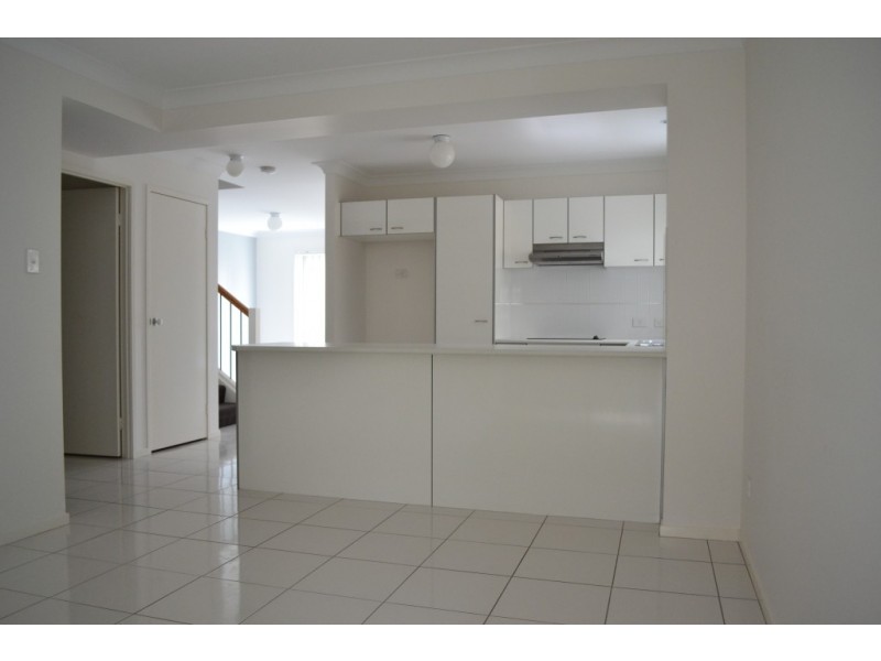 18/15 James Edward Street, Richlands QLD 4077