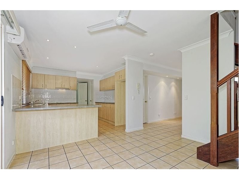 9/2a Beitz Street, Strathpine QLD 4500