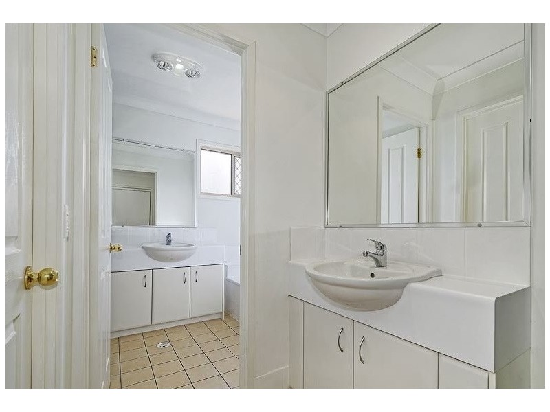 9/2a Beitz Street, Strathpine QLD 4500