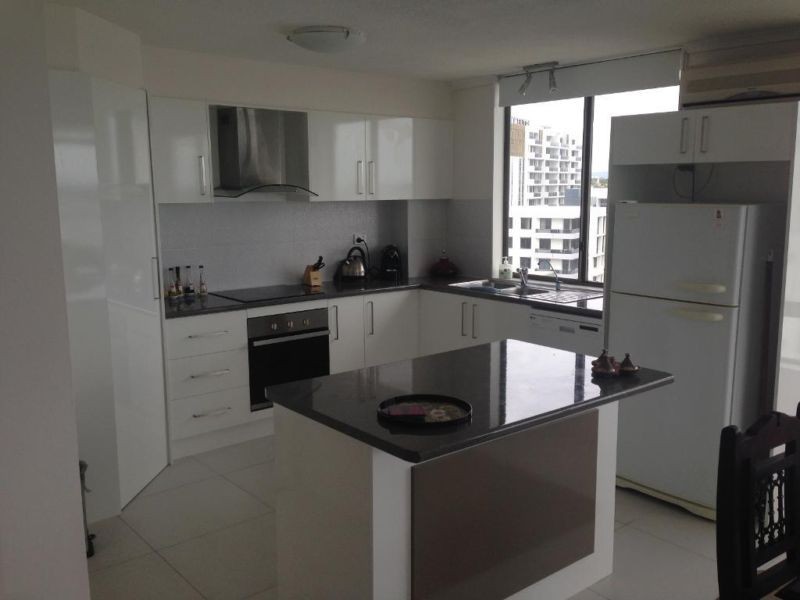 77 Brighton Parade, Southport QLD 4215