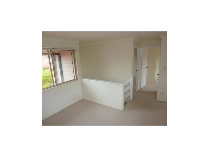 79 – 75 Brown St, Labrador QLD 4215