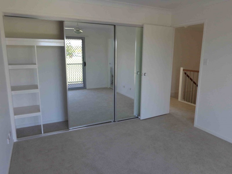232 Preston Rd, Wynnum West QLD 4178