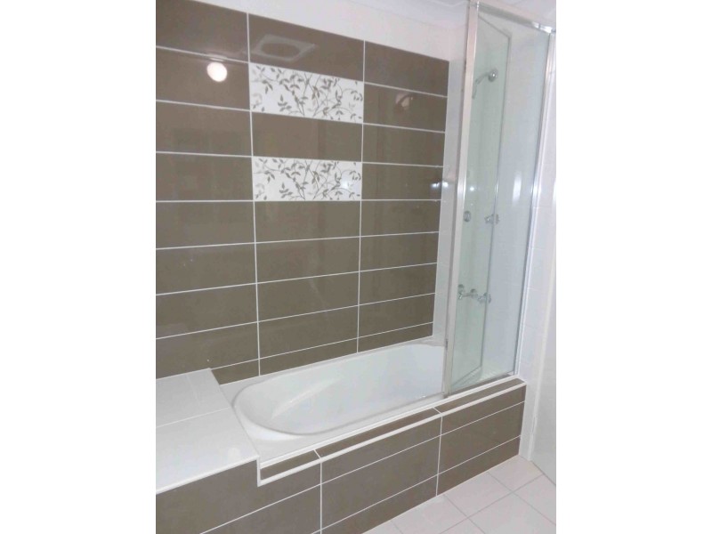 232 Preston Rd, Wynnum West QLD 4178