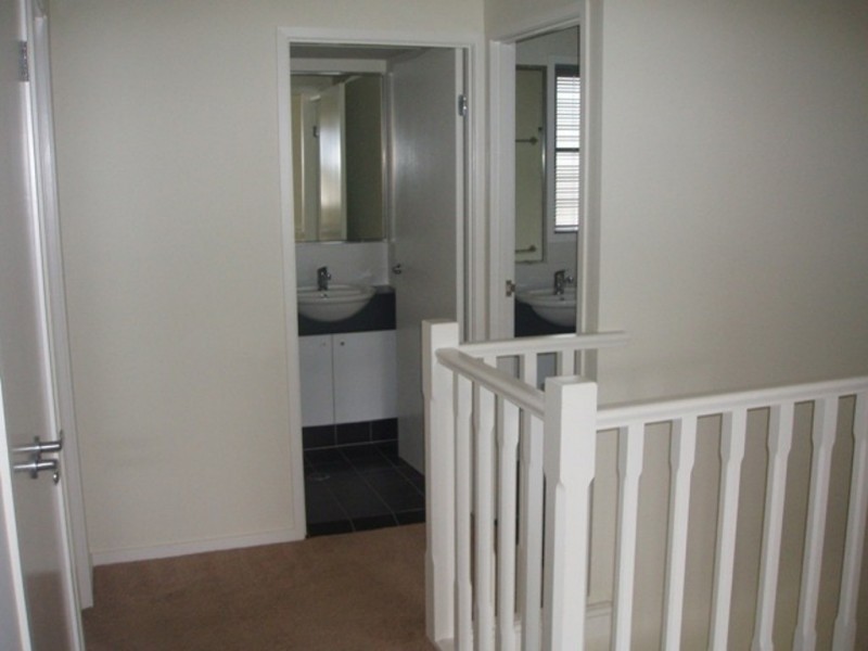 62 Franklin Drive, Mudgeeraba QLD 4213