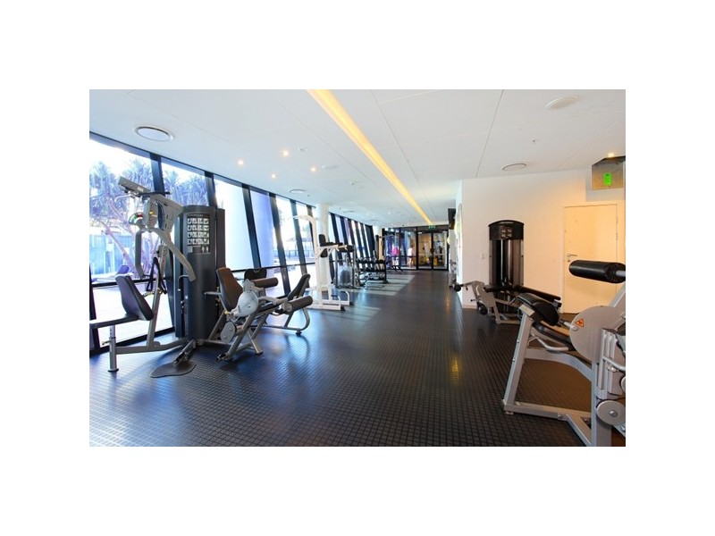 9 Ferny Avenue, Surfers Paradise QLD 4217