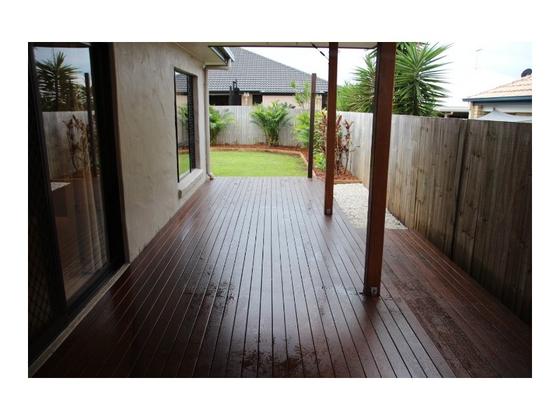 11 Kennedia Crt, North Lakes QLD 4509
