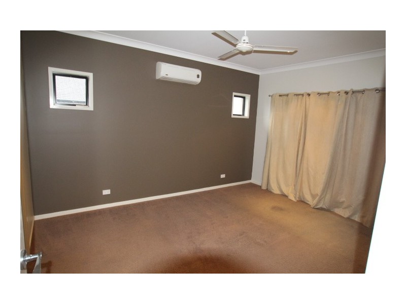 11 Kennedia Crt, North Lakes QLD 4509