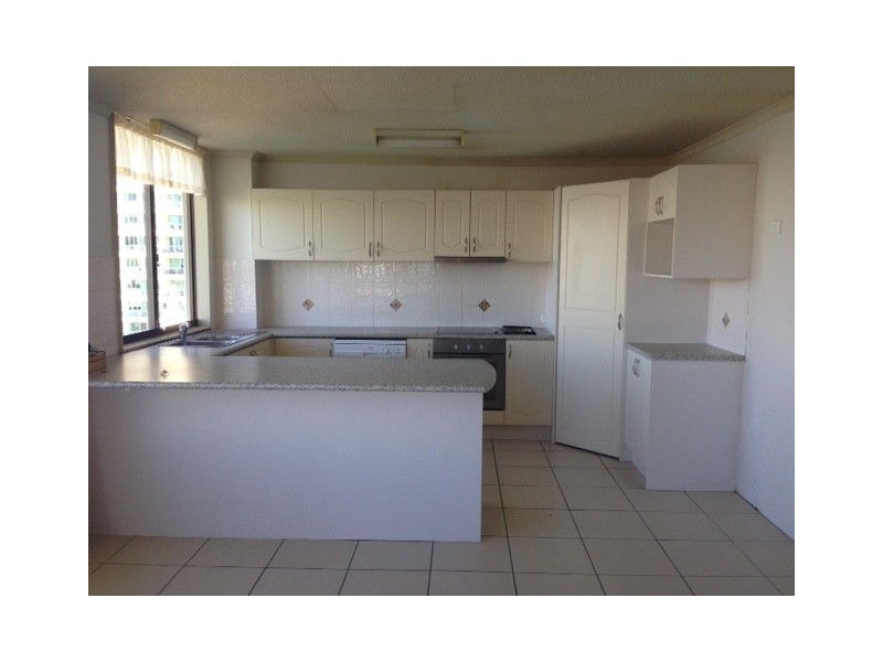 77 Brighton Parade, Southport QLD 4215