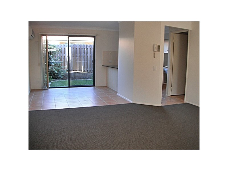 2 BOS DRIVE, Coomera QLD 4209