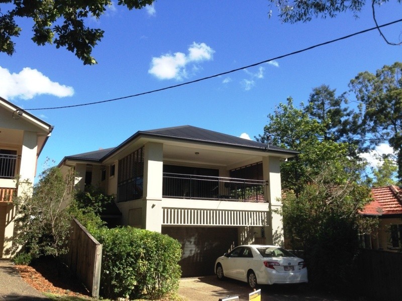 139A Carmody Road, St Lucia QLD 4067