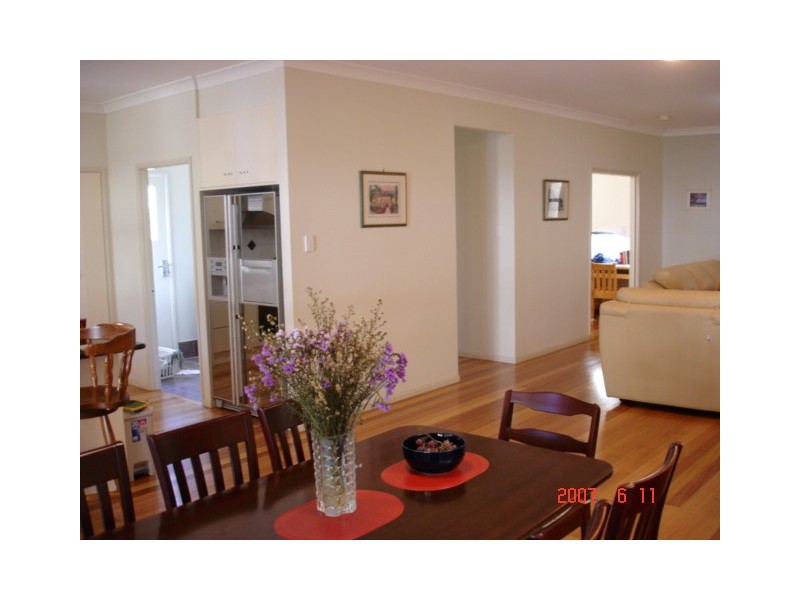 139A Carmody Road, St Lucia QLD 4067