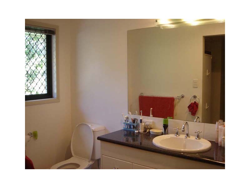 139A Carmody Road, St Lucia QLD 4067