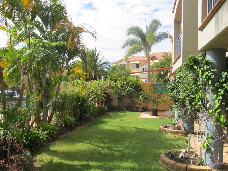 44/82 Limetree Parade, Runaway Bay QLD 4216