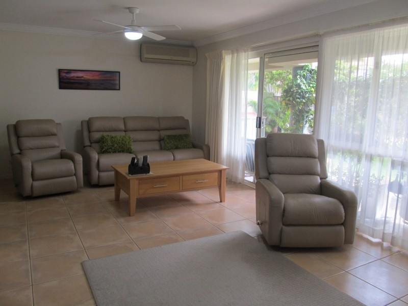 44/82 Limetree Parade, Runaway Bay QLD 4216