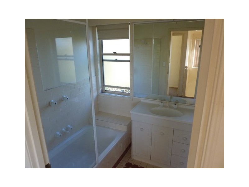 49-75 Brown St, Labrador QLD 4215