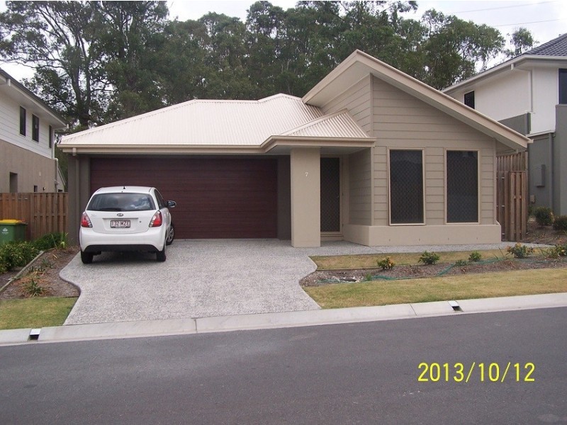 8 MacQuarie Way, Browns Plains QLD 4118