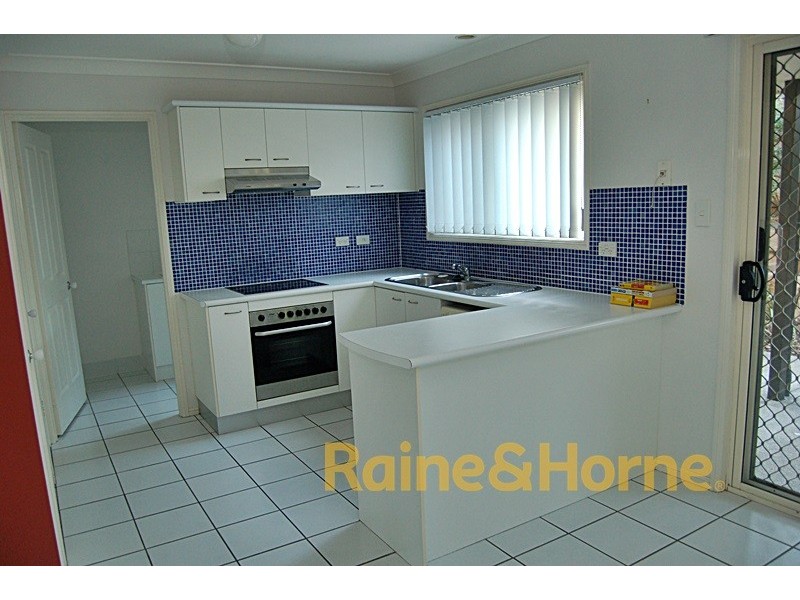 210 Government Road, Forest Lake QLD 4078