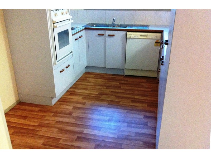 100/97 Edmund Rice Drive, Southport QLD 4215