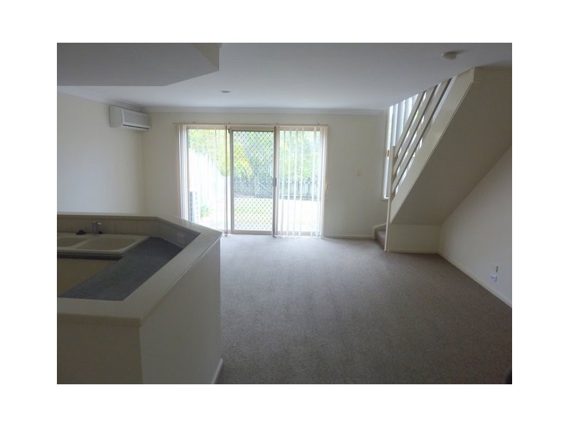 08-75 Brown Street, Labrador QLD 4215