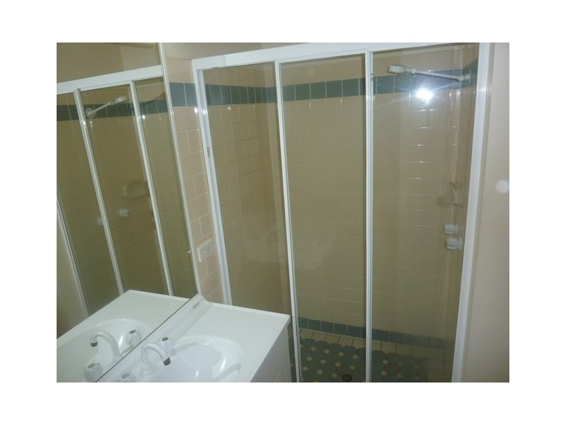 08-75 Brown Street, Labrador QLD 4215