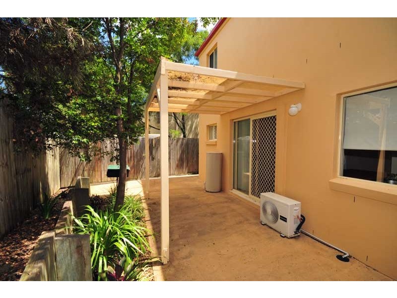 10 Chapman Place, Oxley QLD 4075