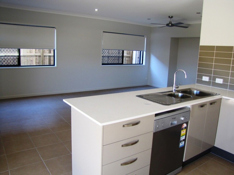 14 Elsey Circuit, North Lakes QLD 4509