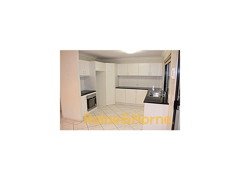 12 Greendale Way, Carindale QLD 4152