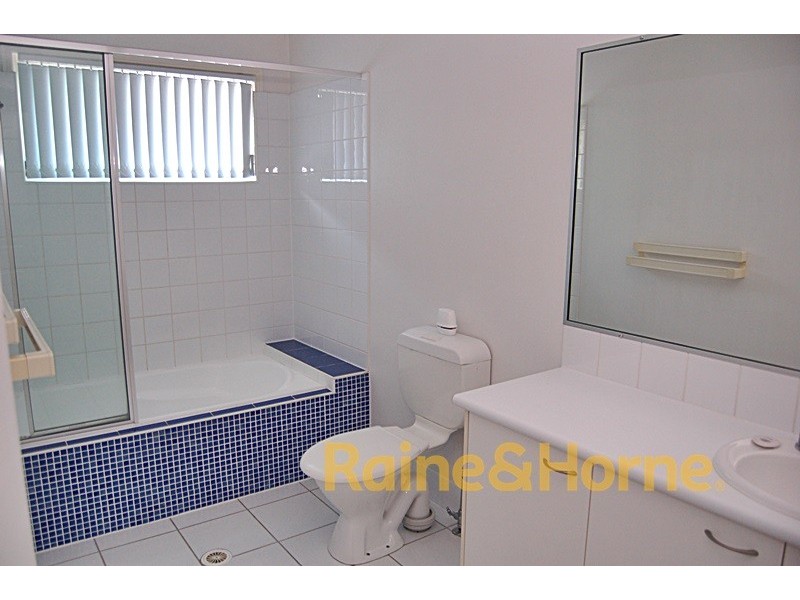 210 Government Road, Forest Lake QLD 4078