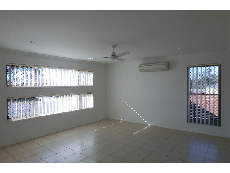 19 Cedarwood Street, Berrinba QLD 4117