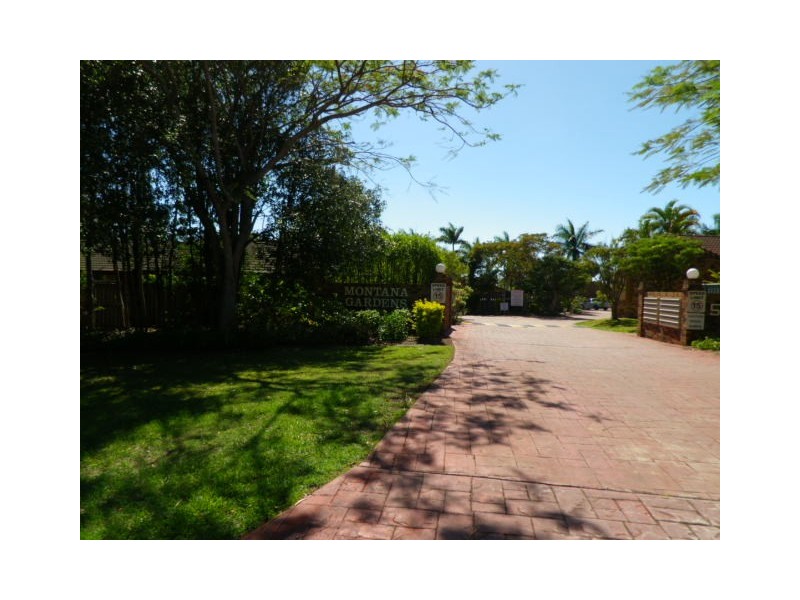 51 OLSEN AVENUE, Labrador QLD 4215