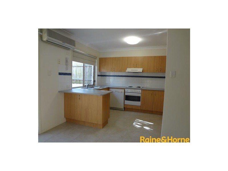 10 Chapman Place, Oxley QLD 4075