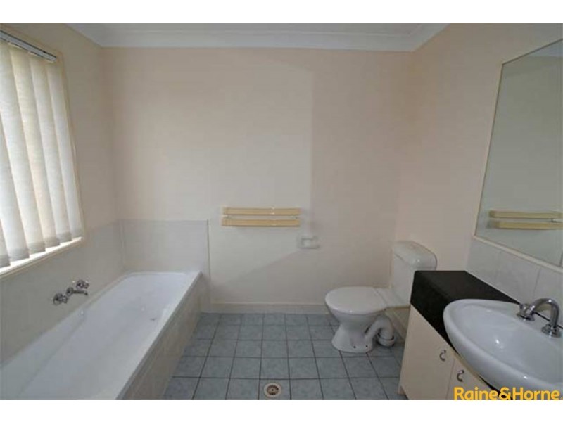 10 Chapman Place, Oxley QLD 4075