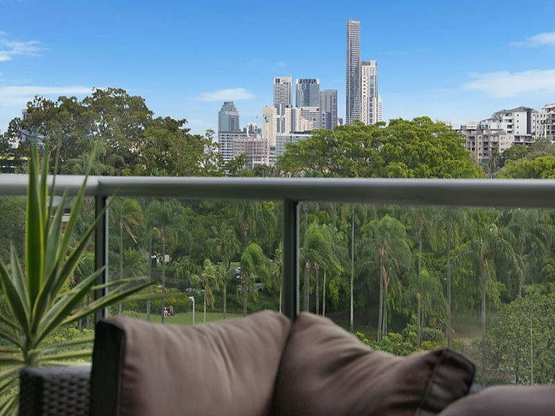 32 Agnes, Albion QLD 4010