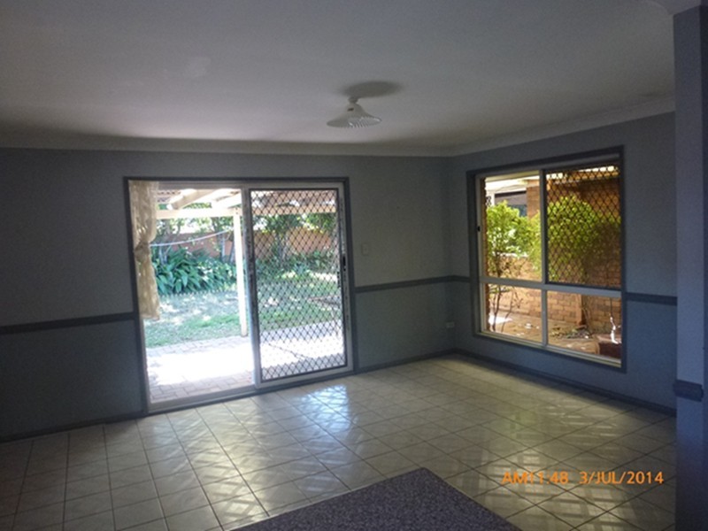 24 Metropole St, Robertson QLD 4109