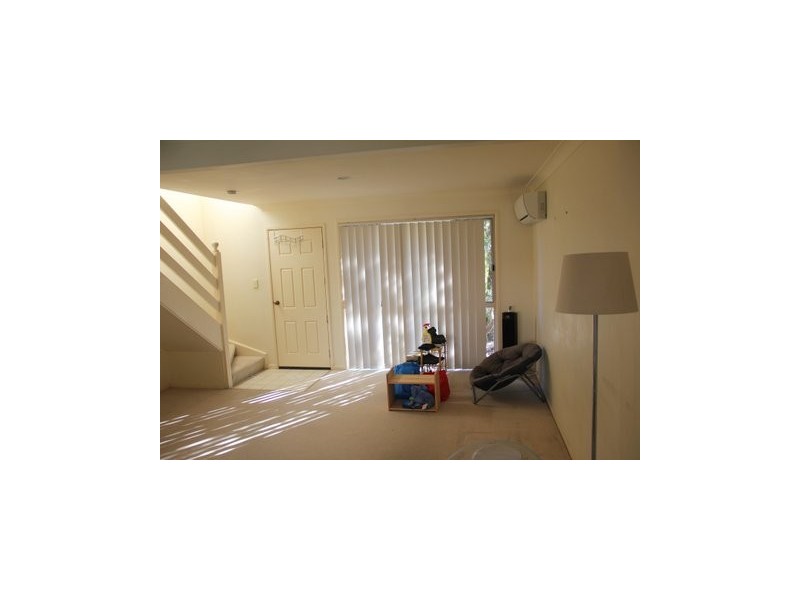 53 – 75 Brown St, Labrador QLD 4215