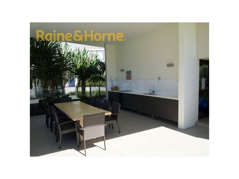 9 Moores Crescent, Varsity Lakes QLD 4227