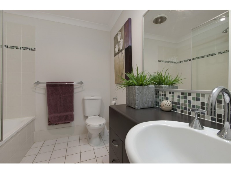 27 Lisa Street, Mcdowall QLD 4053