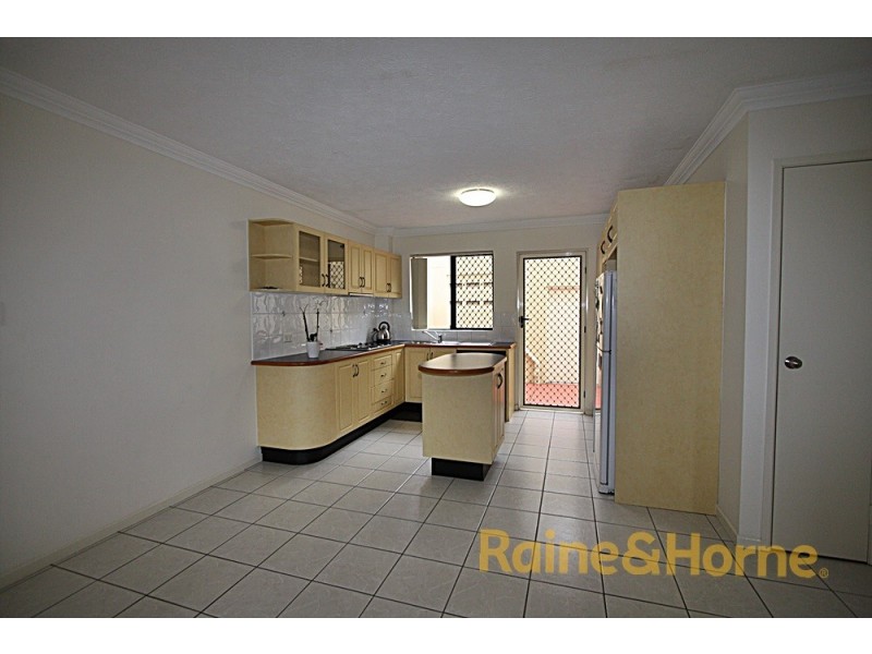 15 Dansie Street, Greenslopes QLD 4120