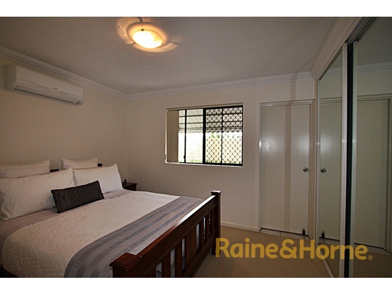 15 Dansie Street, Greenslopes QLD 4120