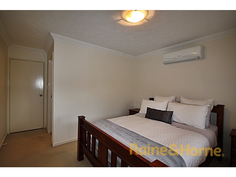 15 Dansie Street, Greenslopes QLD 4120