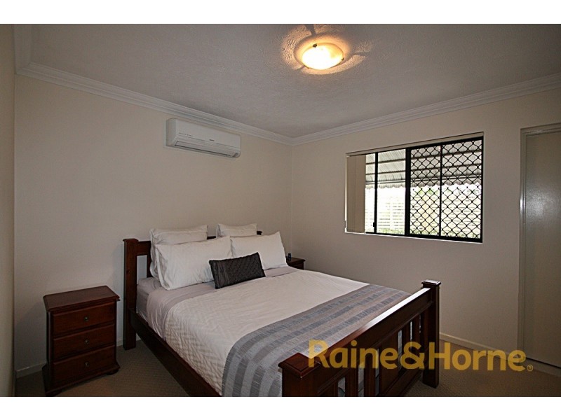 15 Dansie Street, Greenslopes QLD 4120