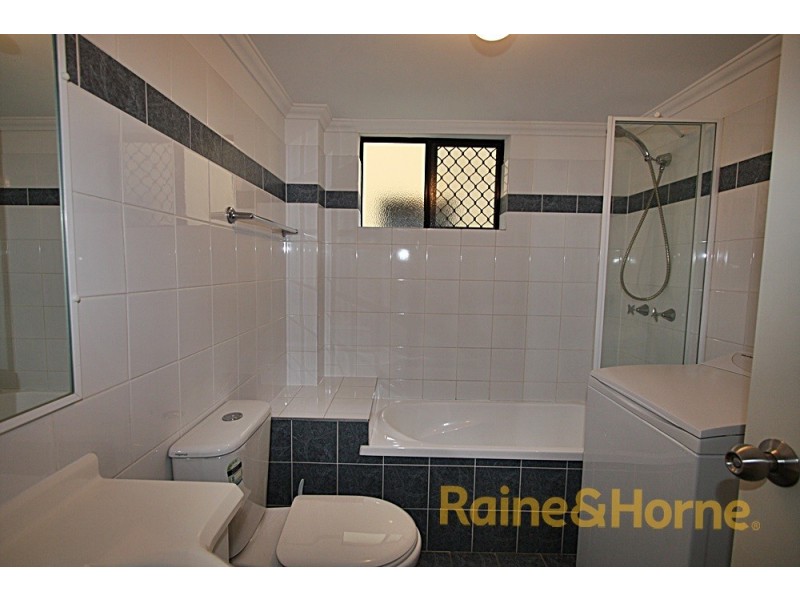 15 Dansie Street, Greenslopes QLD 4120