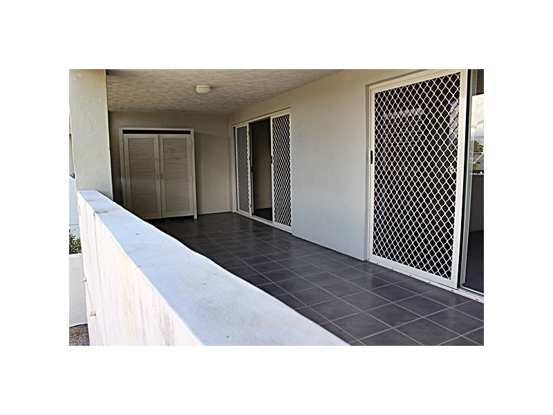 2 69 Coonan Street, Indooroopilly QLD 4068