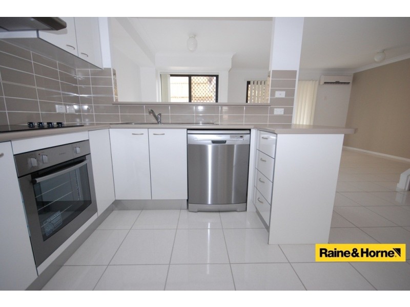 54 Outlook Place, Durack QLD 4077