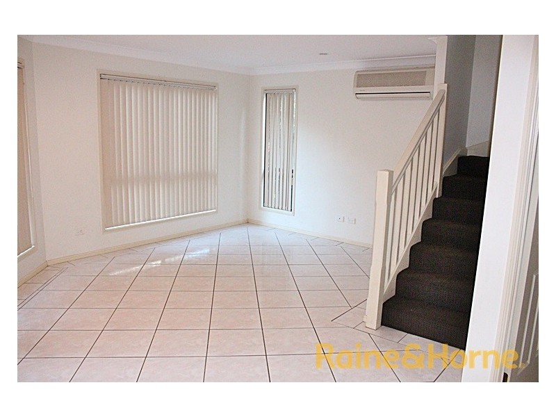 12 Greendale Way, Carindale QLD 4152