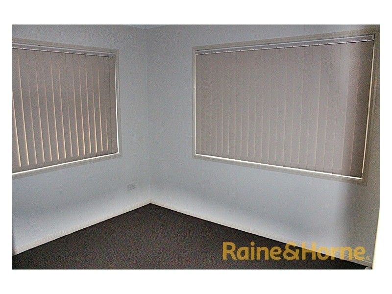 12 Greendale Way, Carindale QLD 4152