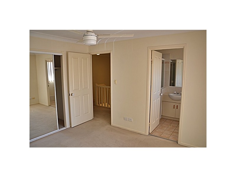 12 Grandchester, Sunnybank Hills QLD 4109