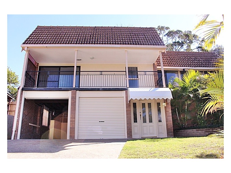6 solander street, Carina QLD 4152
