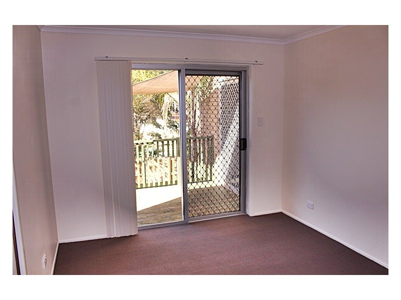 6 solander street, Carina QLD 4152